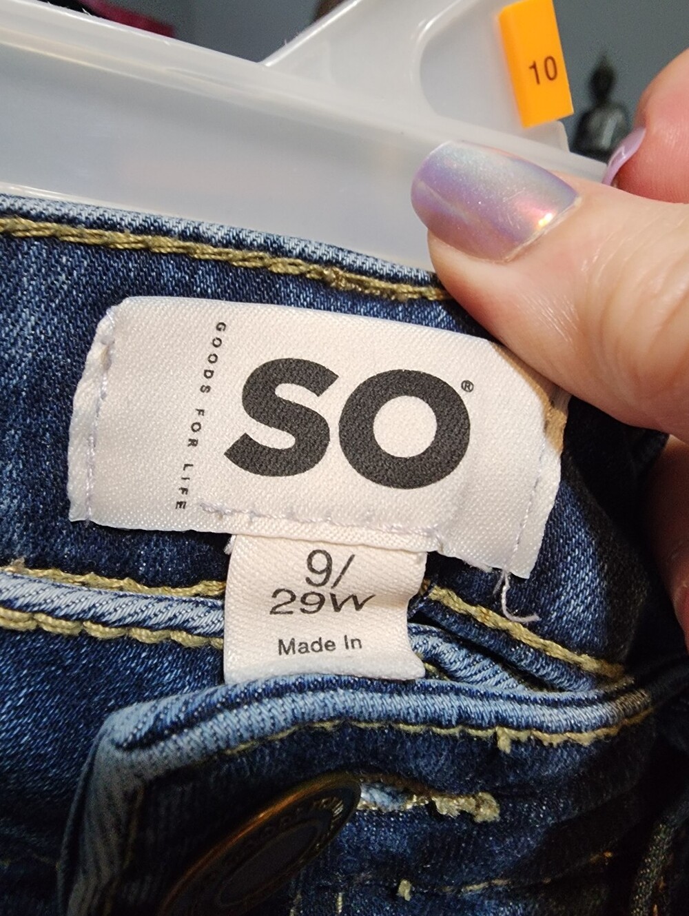 SO® Skinny Jeans Size 9 | Medium Wash Stretch Denim - Picture 3 of 3